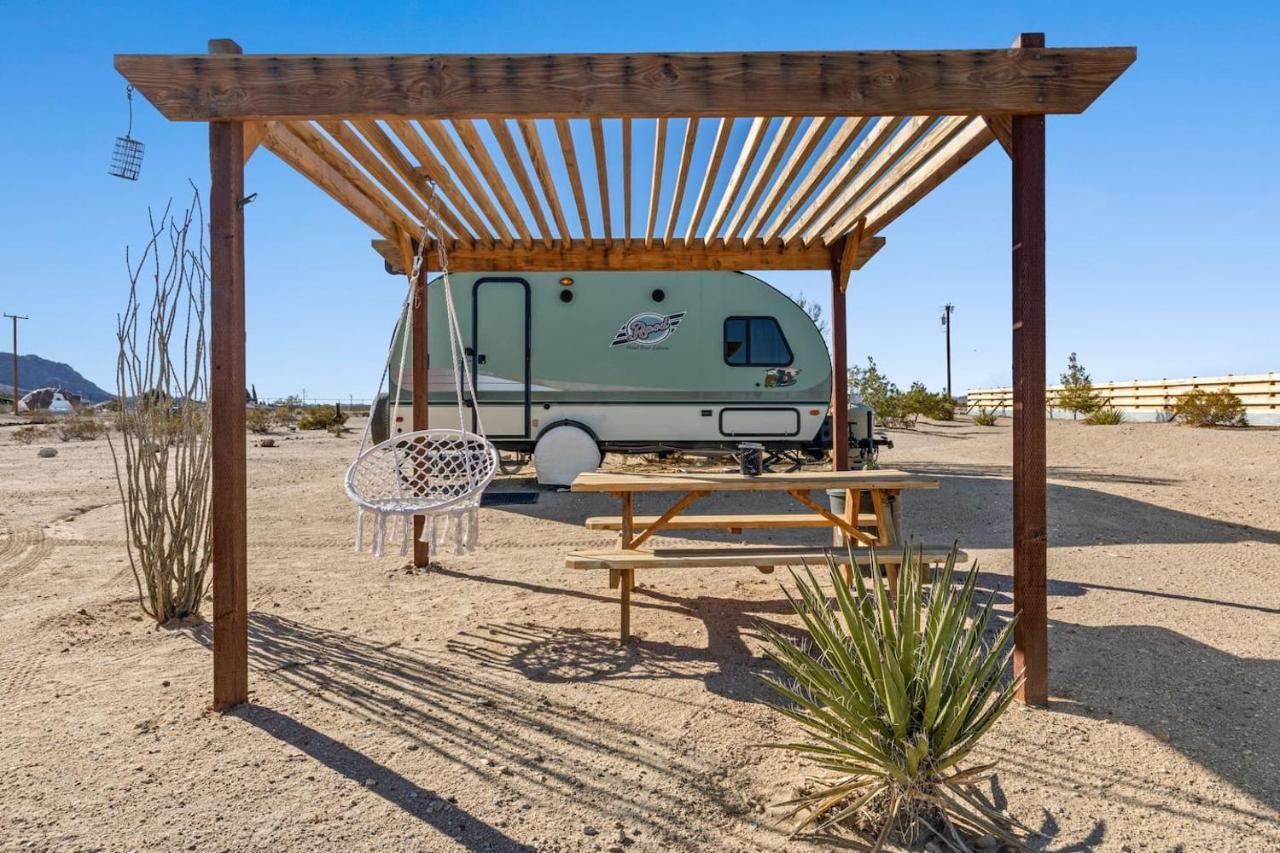 Jt Village Campground - Lil Miss Daisy Joshua Tree Zewnętrze zdjęcie